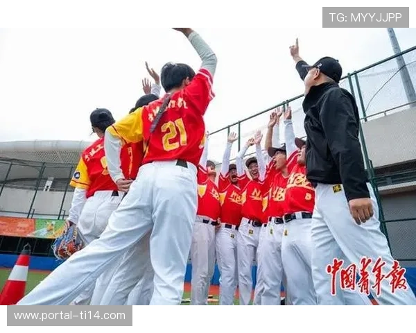 福建理工大学邱雨琴:棒垒球进校园助力中国垒球再起飞 福建理工大学邱雨琴:棒垒球进校园助力中国垒球再起飞