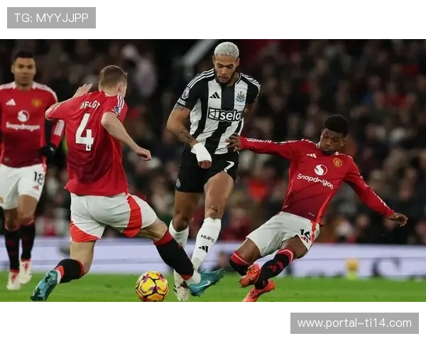 曼联多一人输球背后:数据揭示进攻效率低下 曼联多一人输球背后:数据揭示进攻效率低下