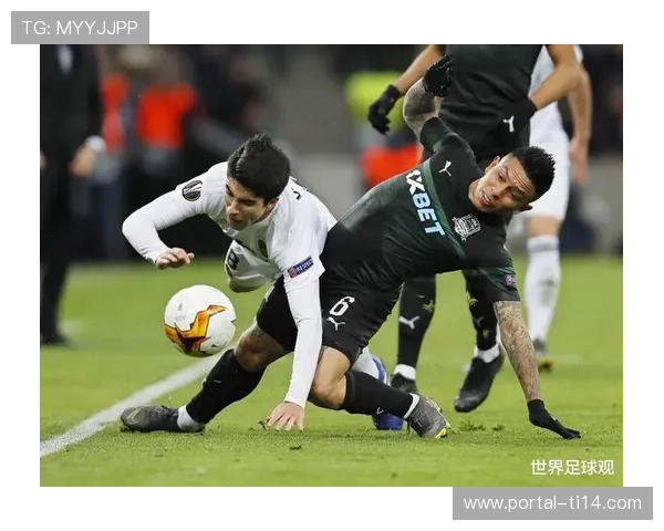 瓦伦西亚对阵皇马:年轻小将卡雷拉斯穿裆射门打破僵局 瓦伦西亚对阵皇马:年轻小将卡雷拉斯穿裆射门打破僵局